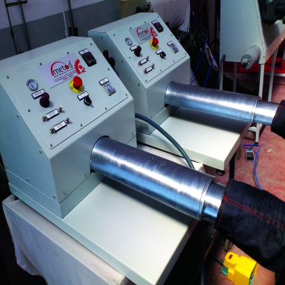Machine froissage  double têtes 
